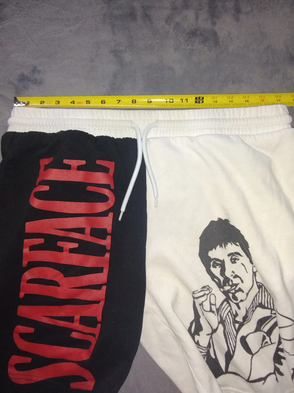 Scarface Split-Color Graphic Men’s Large Shorts - Black & White